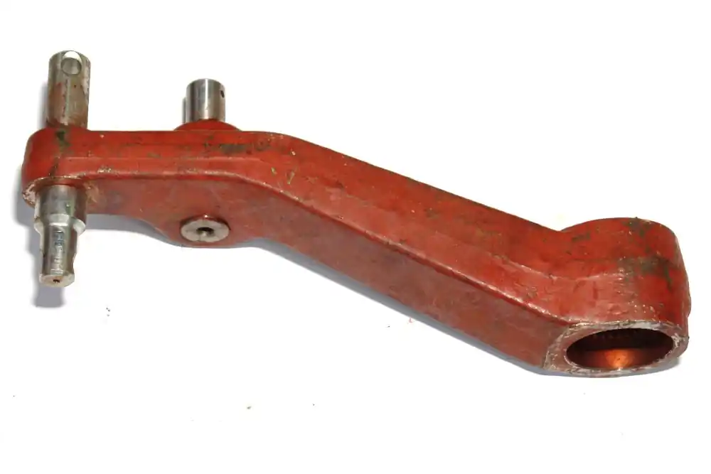 Zetor 7211-8001 Rameno pravé /2 čepy/ Výprodej