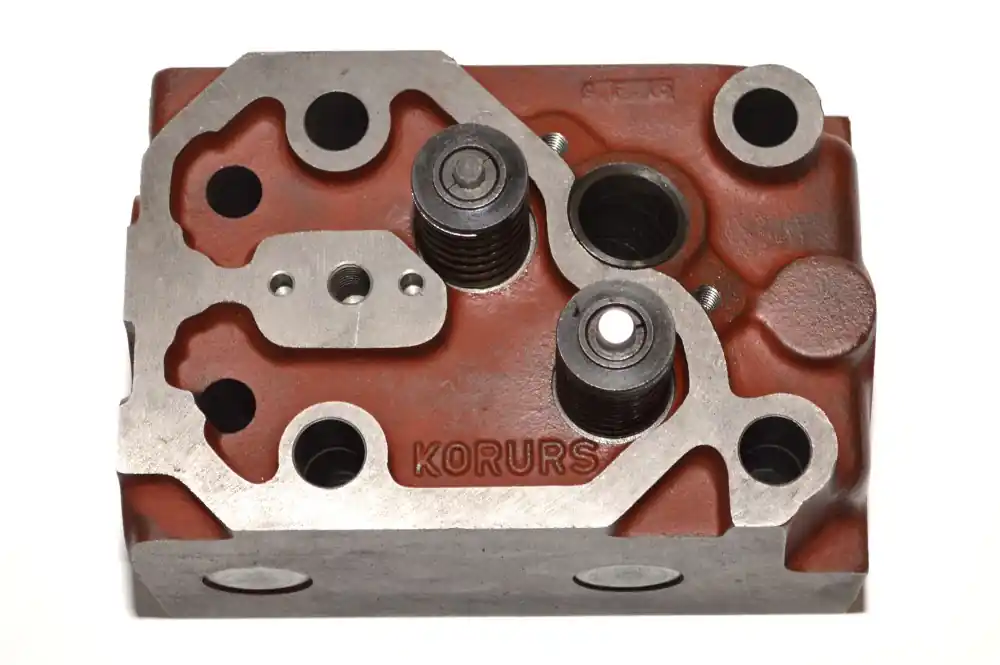 55010501 Hlava válce kompletní s ventily Objednat Nyní