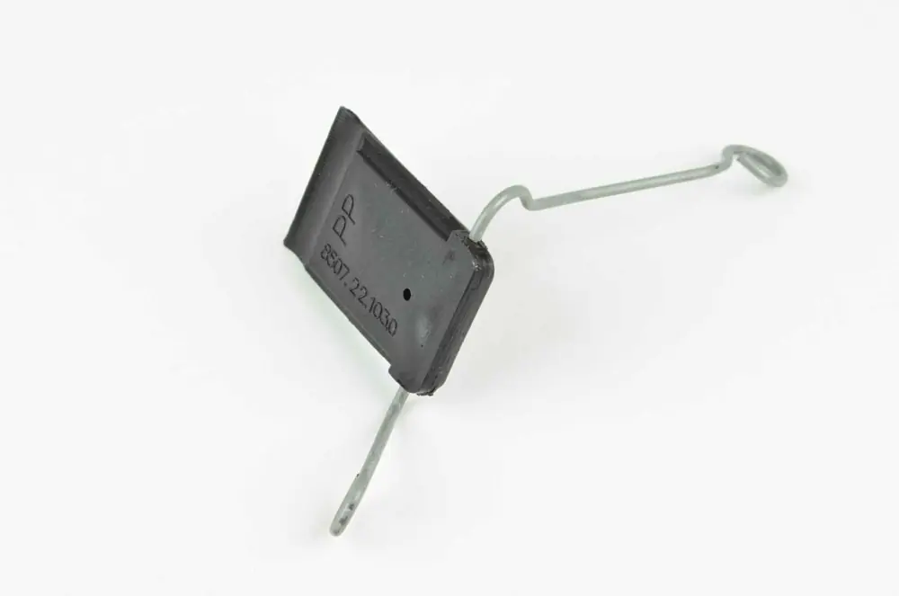 SK0004376-CZ20260306-083332-0-1772757212-size5-17596305868796-175 Záklopka s pružinkou 2mm do nástavce rozdělovače Velkoobchod