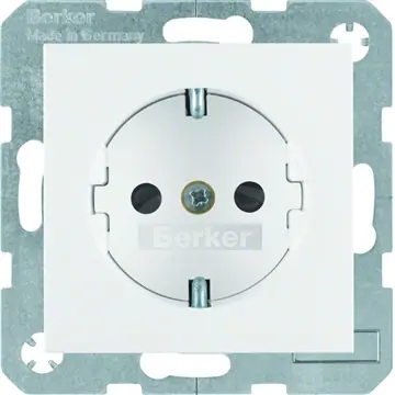 SK0078375-CZ20260306-083713-0-1772757439-47238989_MD01_DETAIL_221888_221 Zásuvka SCHUKO s dětskou pojistkou 16 A 250 V~ bezšroub. svorky S.1/B. Top Prodej