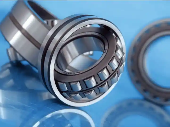 22219 EW33J C3 ZKL Soudečkové ložisko Omezená Nabídka